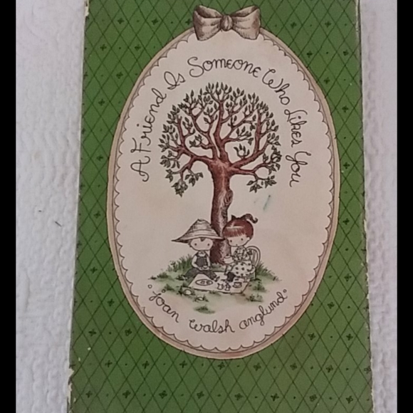 First Edition Joan Walsh Anglund Hardback - Picture 1 of 8